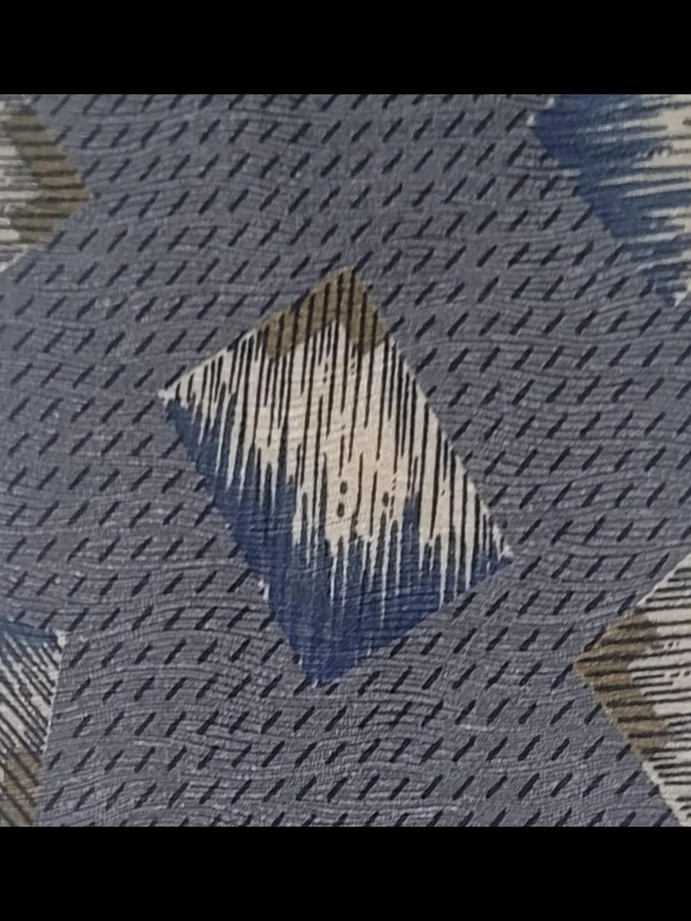 Giorgio Armani Gray Geometric Pattern 100% Silk Tie